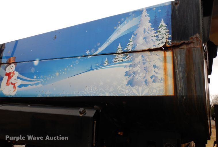 image for item DE4129 2004 GMC 7500 dump truck