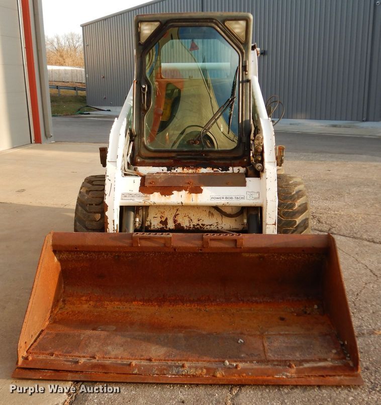 image for item DE4147 2005 Bobcat S205 skid steer