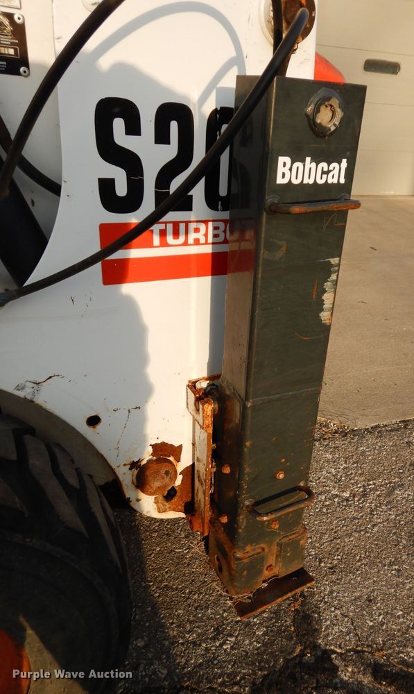 image for item DE4147 2005 Bobcat S205 skid steer