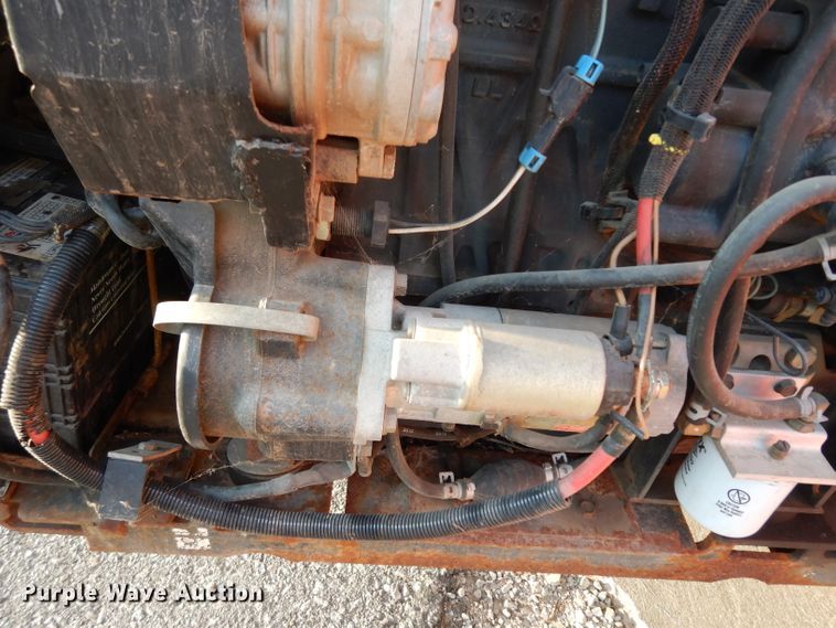 image for item DE4147 2005 Bobcat S205 skid steer