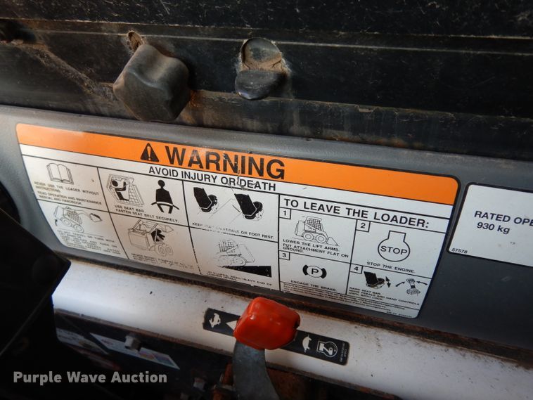 image for item DE4147 2005 Bobcat S205 skid steer