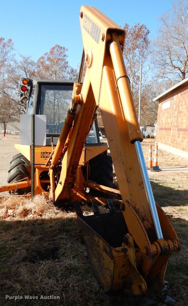 image for item DE4157 1979 Case 580C backhoe