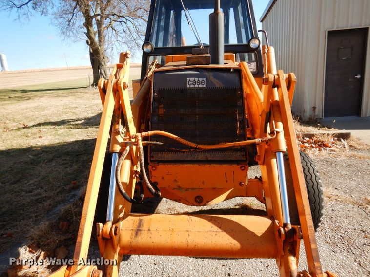 image for item DE4157 1979 Case 580C backhoe