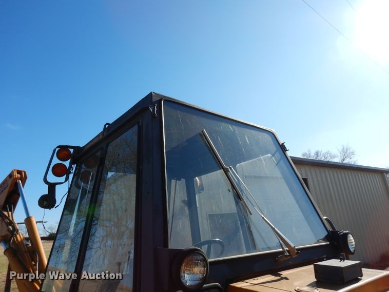 image for item DE4157 1979 Case 580C backhoe