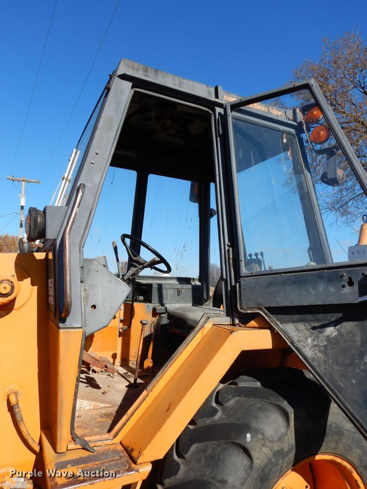 image for item DE4157 1979 Case 580C backhoe