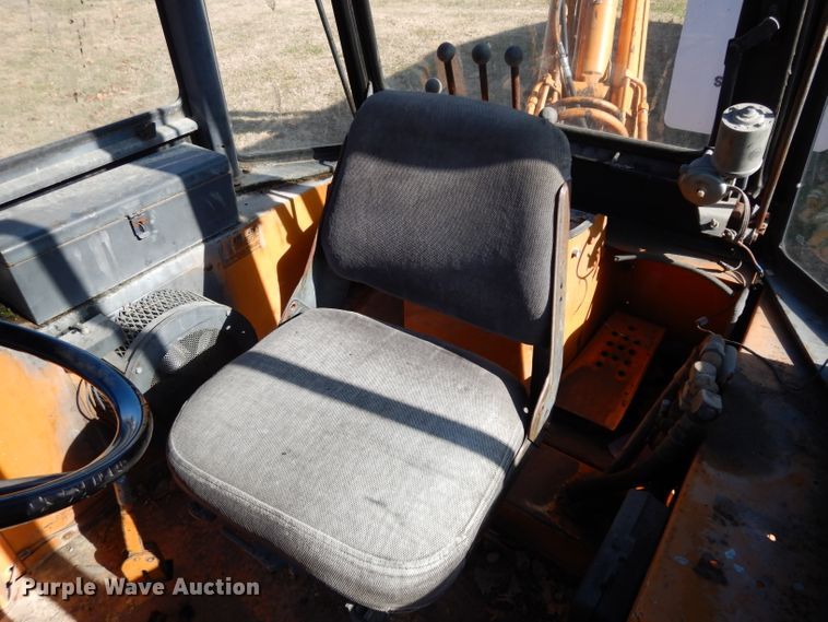 image for item DE4157 1979 Case 580C backhoe