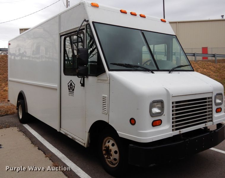 image for item DE4160 2005 Ford E350 Super Duty delivery van