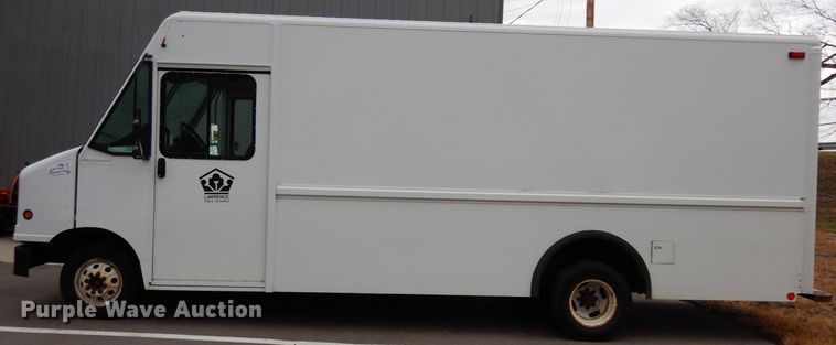 image for item DE4160 2005 Ford E350 Super Duty delivery van