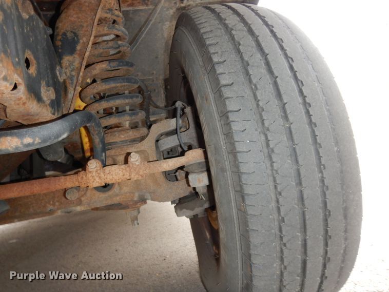 image for item DE4160 2005 Ford E350 Super Duty delivery van