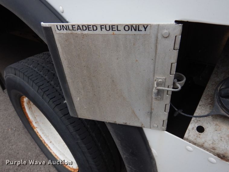 image for item DE4160 2005 Ford E350 Super Duty delivery van