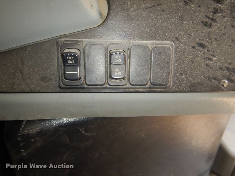 image for item DG4851 2009 Blue Bird Vision school bus