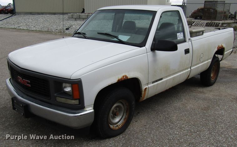 image for item DG6602 1997 GMC Sierra 1500 pickup truck