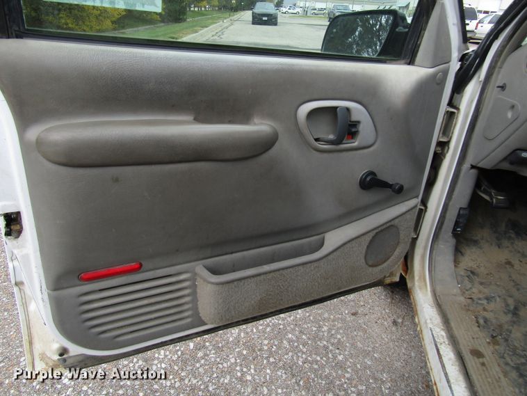 image for item DG6602 1997 GMC Sierra 1500 pickup truck