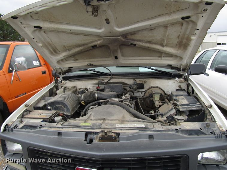 image for item DG6602 1997 GMC Sierra 1500 pickup truck