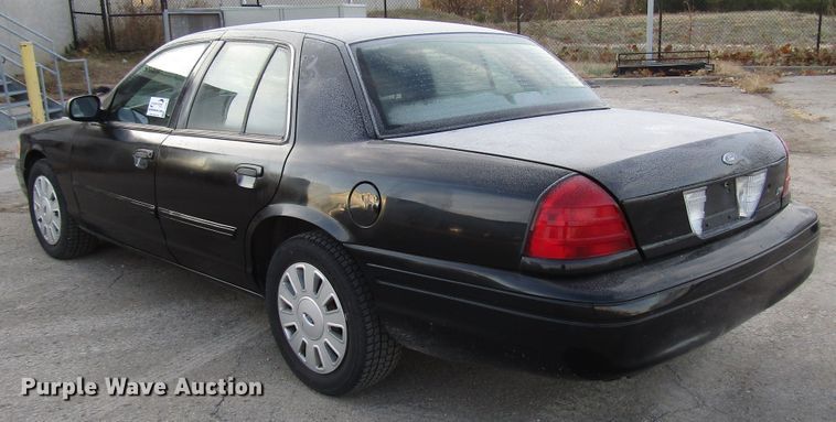 image for item DG6673 2011 Ford Crown Victoria Police Interceptor