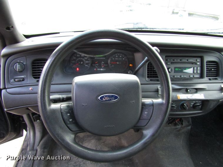 image for item DG6673 2011 Ford Crown Victoria Police Interceptor