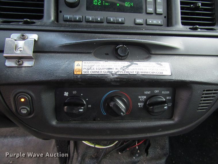 image for item DG6673 2011 Ford Crown Victoria Police Interceptor