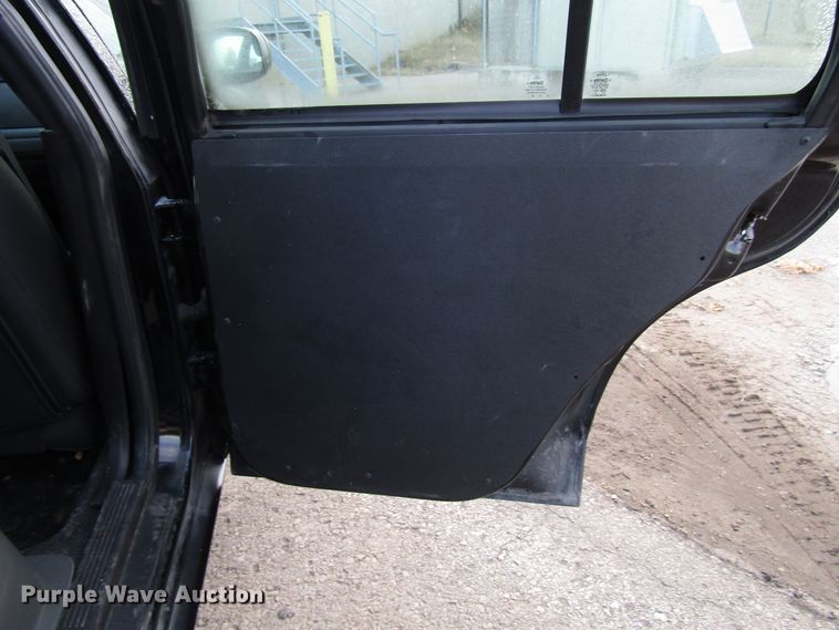 image for item DG6673 2011 Ford Crown Victoria Police Interceptor