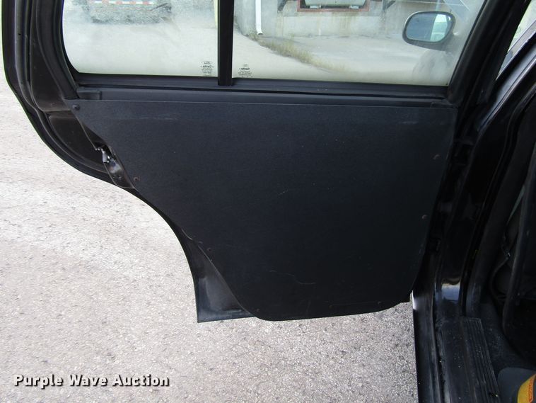 image for item DG6673 2011 Ford Crown Victoria Police Interceptor