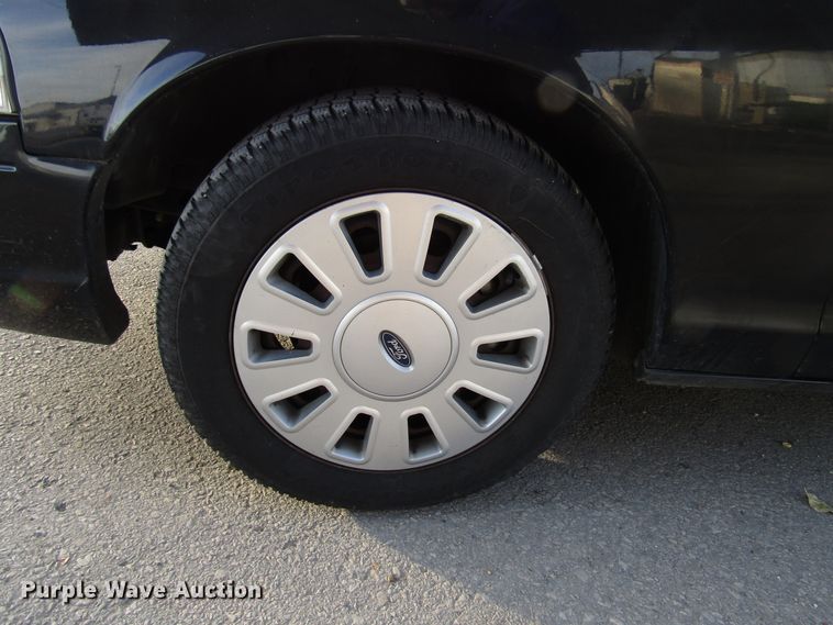 image for item DG6673 2011 Ford Crown Victoria Police Interceptor