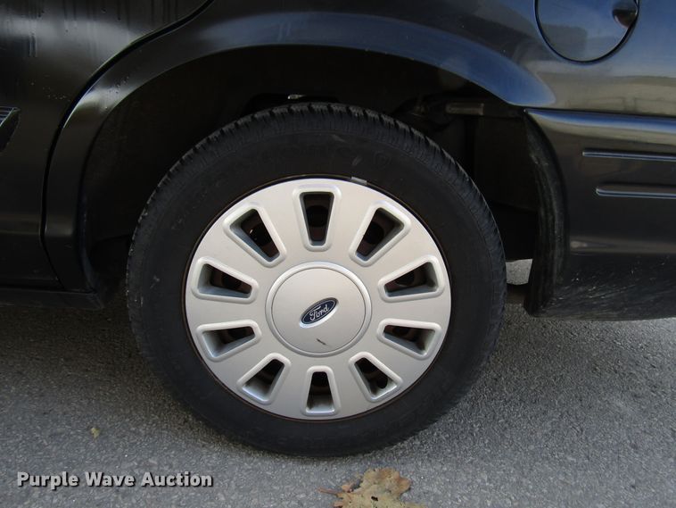 image for item DG6673 2011 Ford Crown Victoria Police Interceptor