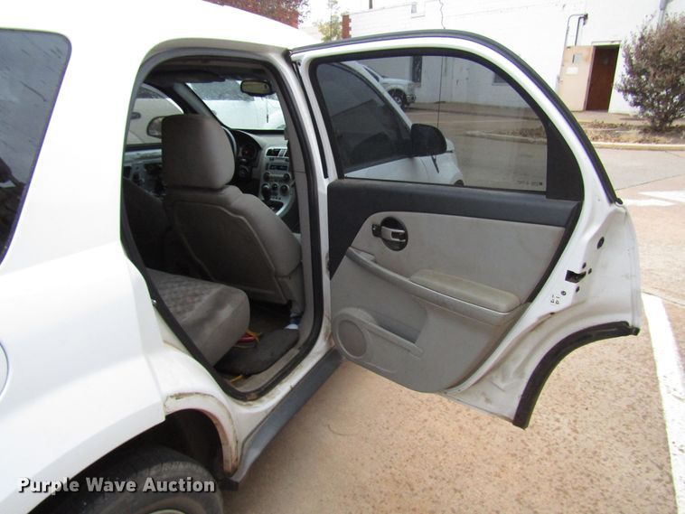 image for item DG6737 2005 Chevrolet Equinox SUV