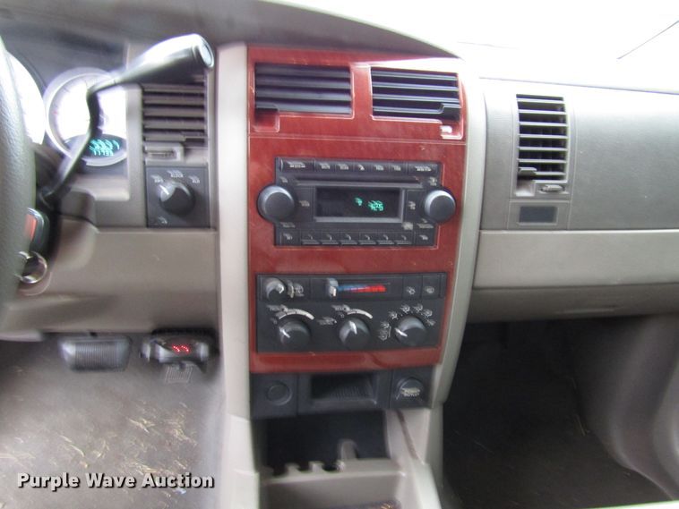 image for item DG6738 2005 Dodge Durango SUV