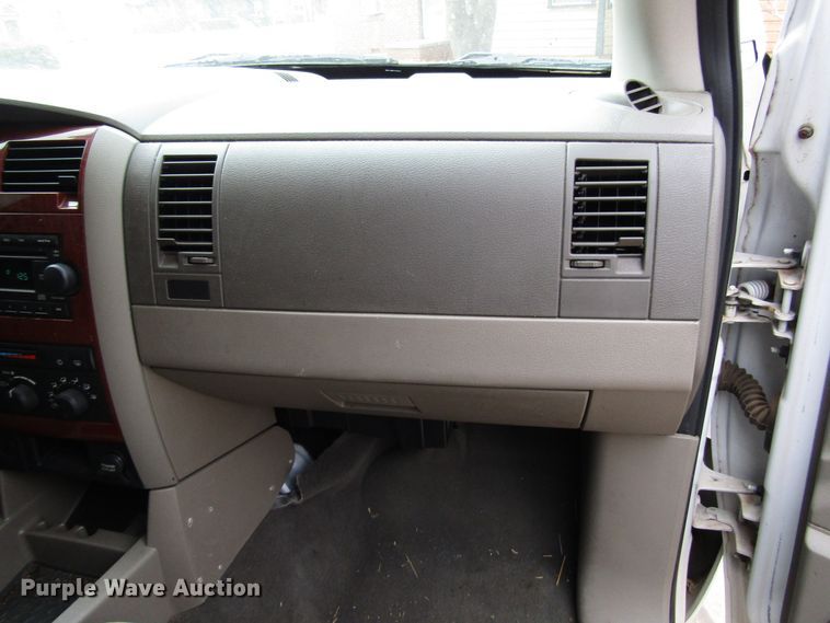 image for item DG6738 2005 Dodge Durango SUV