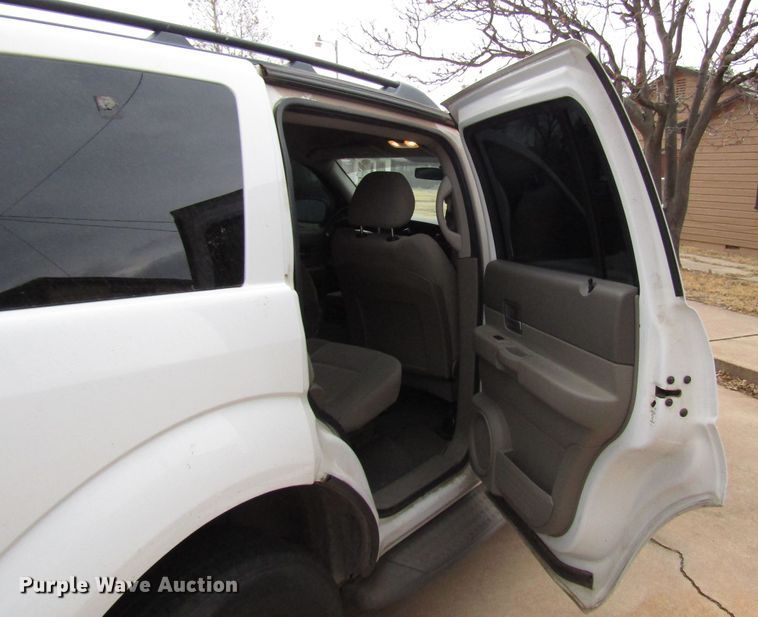 image for item DG6738 2005 Dodge Durango SUV