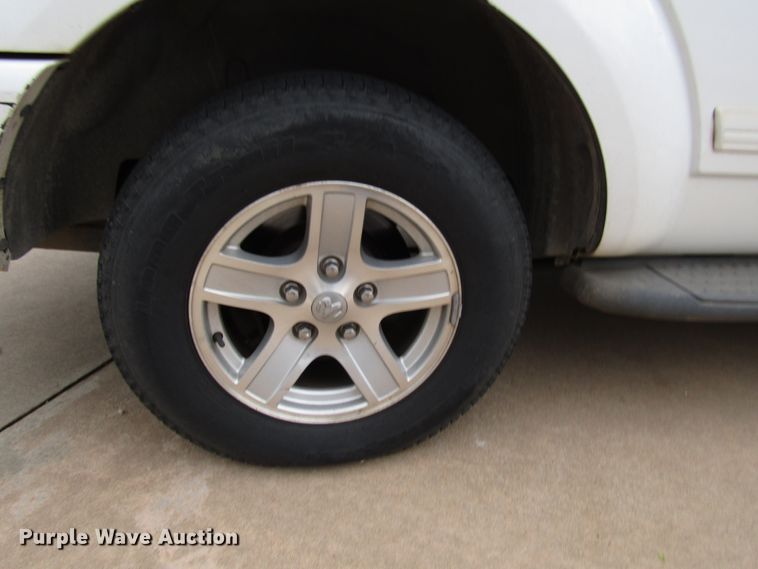 image for item DG6738 2005 Dodge Durango SUV