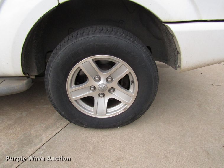 image for item DG6738 2005 Dodge Durango SUV