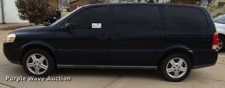 image for item DG6739 2005 Chevrolet Uplander SUV