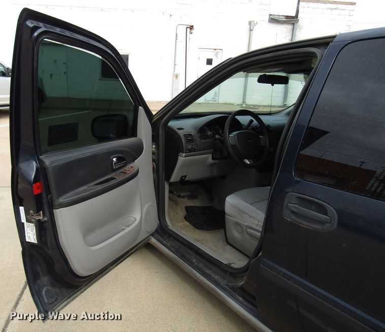 image for item DG6739 2005 Chevrolet Uplander SUV