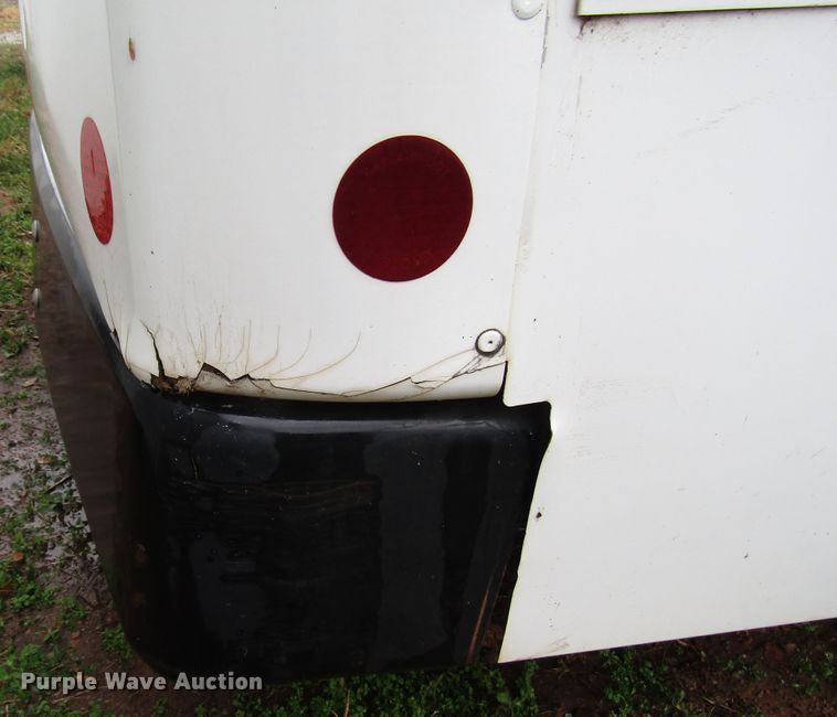 image for item DG6740 2007 Ford E450 shuttle bus