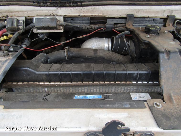 image for item DG6740 2007 Ford E450 shuttle bus