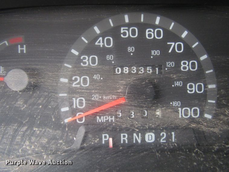 image for item DG6741 2001 Ford Econoline E450 shuttle bus