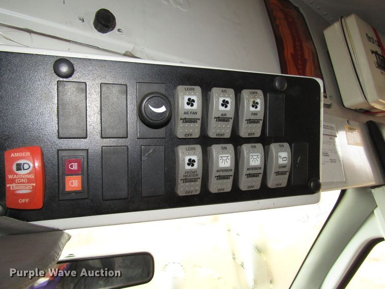 image for item DG6741 2001 Ford Econoline E450 shuttle bus