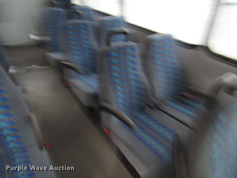 image for item DG6742 2007 Ford Econoline E450 shuttle bus