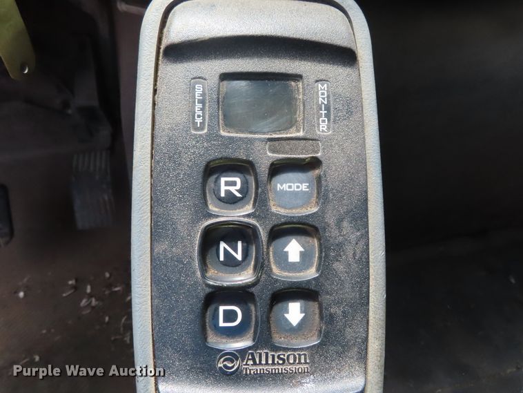 image for item DH0263 2007 International 7400 dump truck