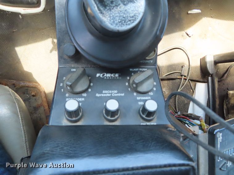 image for item DH0263 2007 International 7400 dump truck