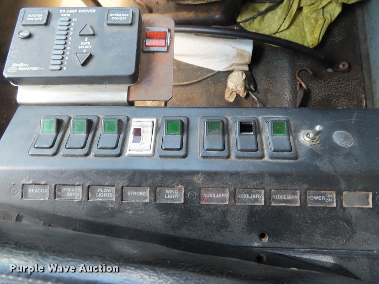 image for item DH0263 2007 International 7400 dump truck