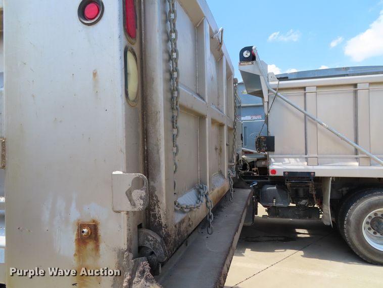 image for item DH0263 2007 International 7400 dump truck