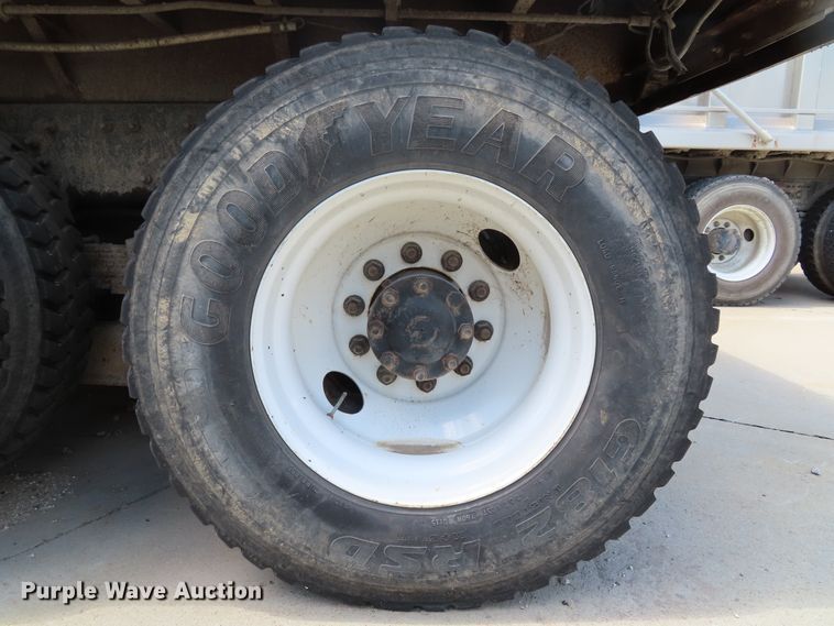 image for item DH0263 2007 International 7400 dump truck