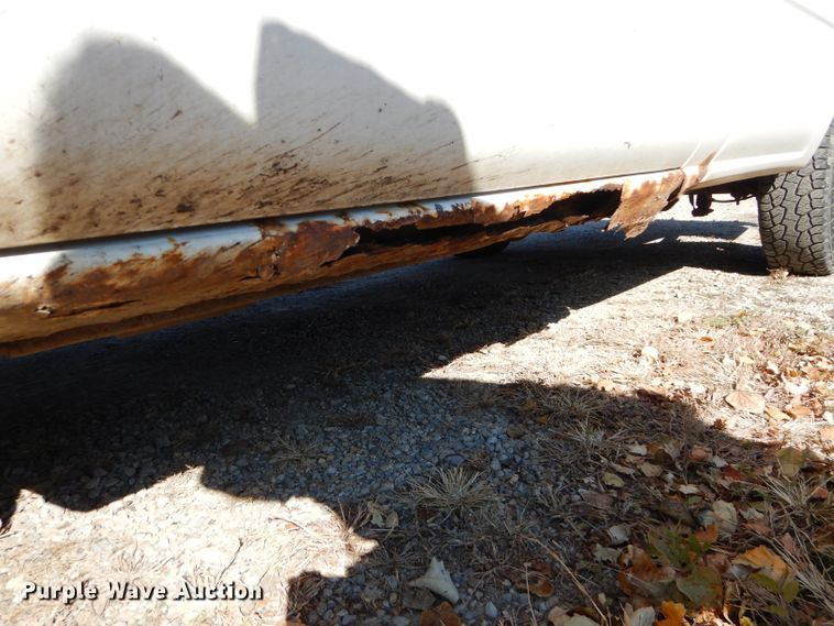 image for item DH2693 2004 Chevrolet Silverado 1500 pickup truck