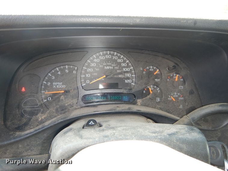 image for item DH2693 2004 Chevrolet Silverado 1500 pickup truck