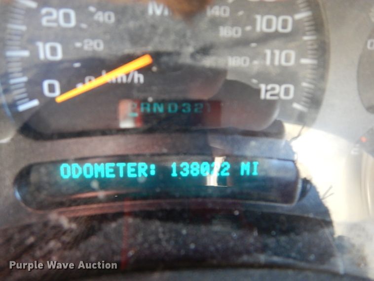 image for item DH2693 2004 Chevrolet Silverado 1500 pickup truck