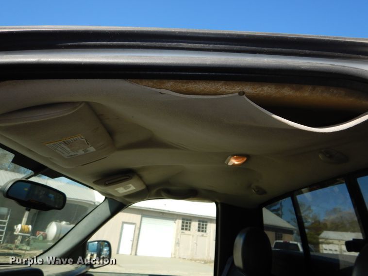 image for item DH2693 2004 Chevrolet Silverado 1500 pickup truck