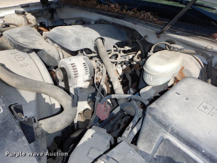 image for item DH2693 2004 Chevrolet Silverado 1500 pickup truck