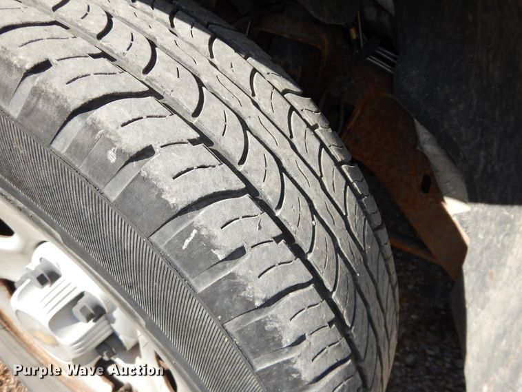 image for item DH2693 2004 Chevrolet Silverado 1500 pickup truck