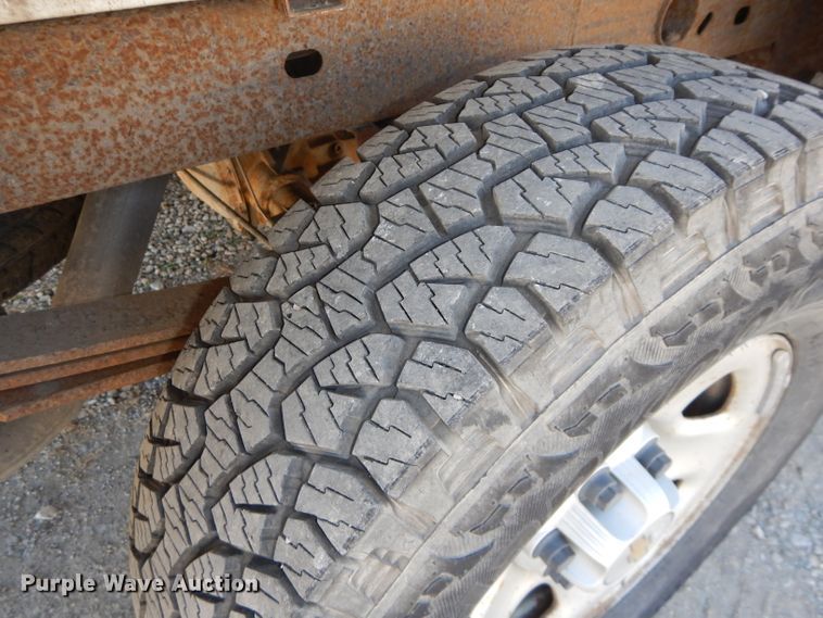 image for item DH2693 2004 Chevrolet Silverado 1500 pickup truck